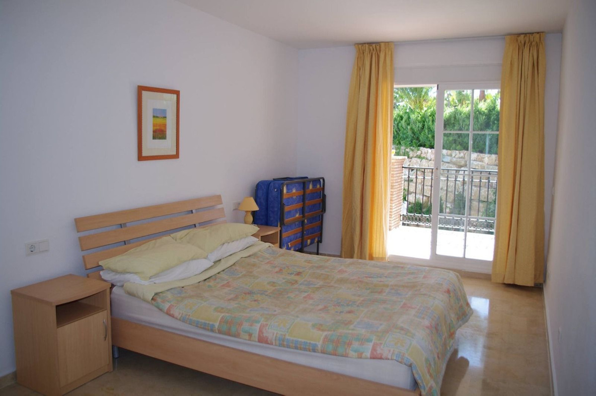 2 Bedroom Apartment in Mijas - Photo 4
