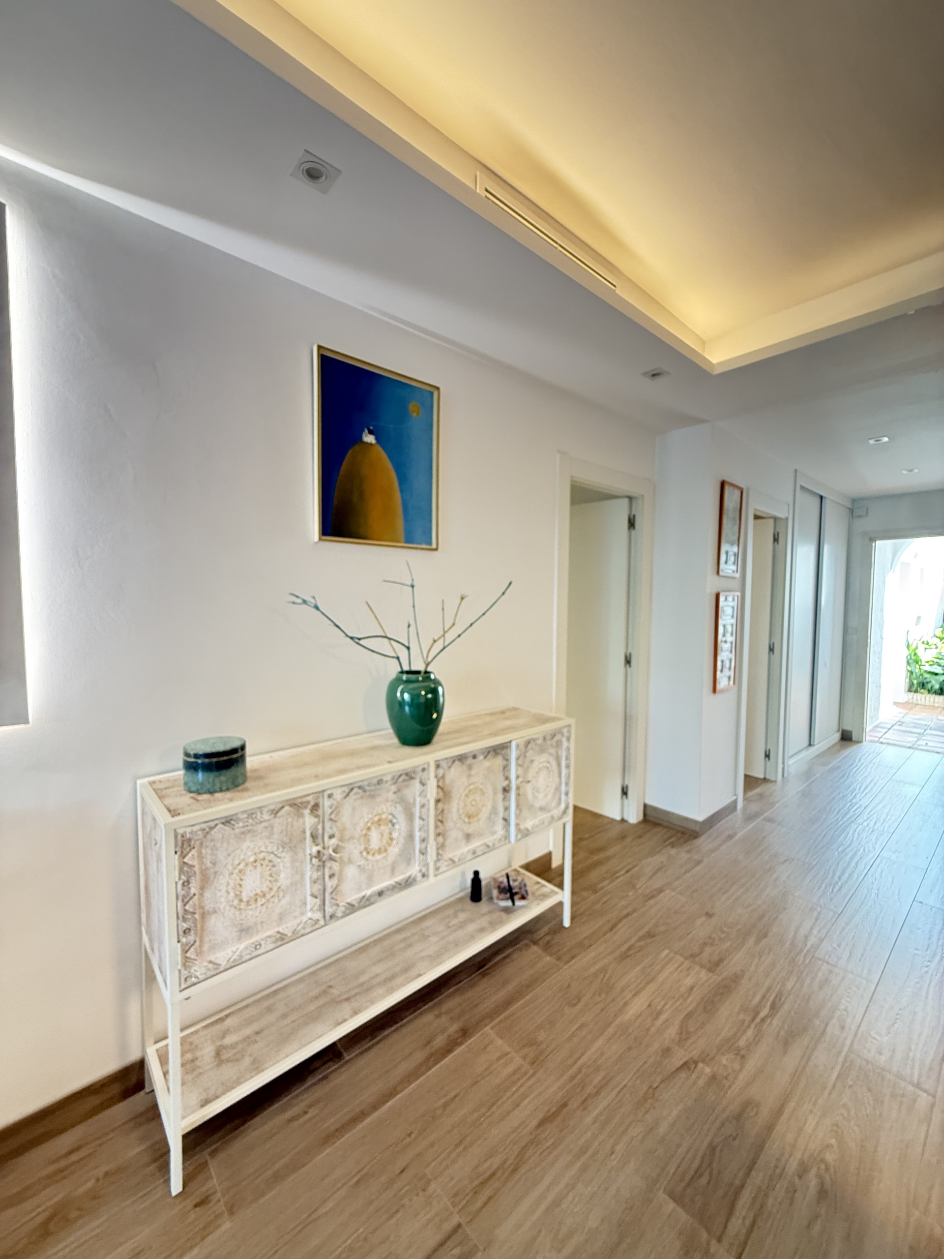 2 Bedroom Apartment in Marbella - Photo 16