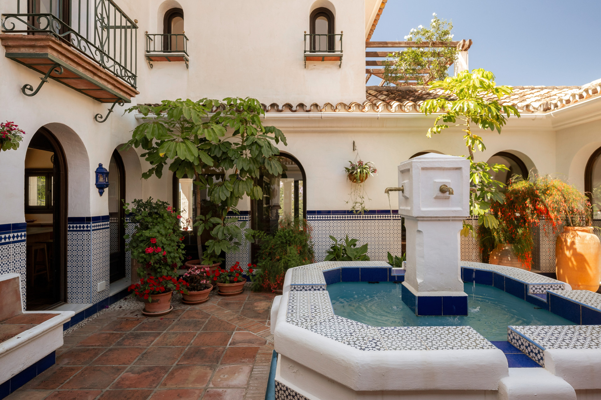 6 Bedroom Villa in Istán - Photo 33