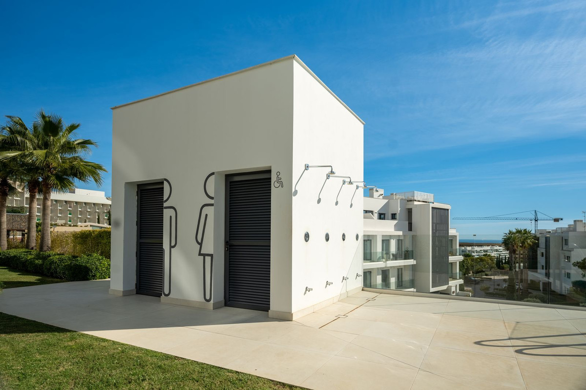 3 Bedroom Penthouse in Fuengirola - Photo 39