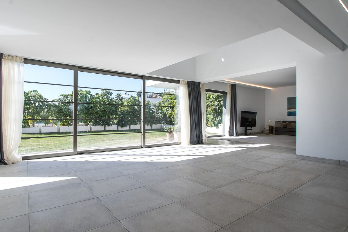 5 Bedroom Villa in Benahavís - Foto 14