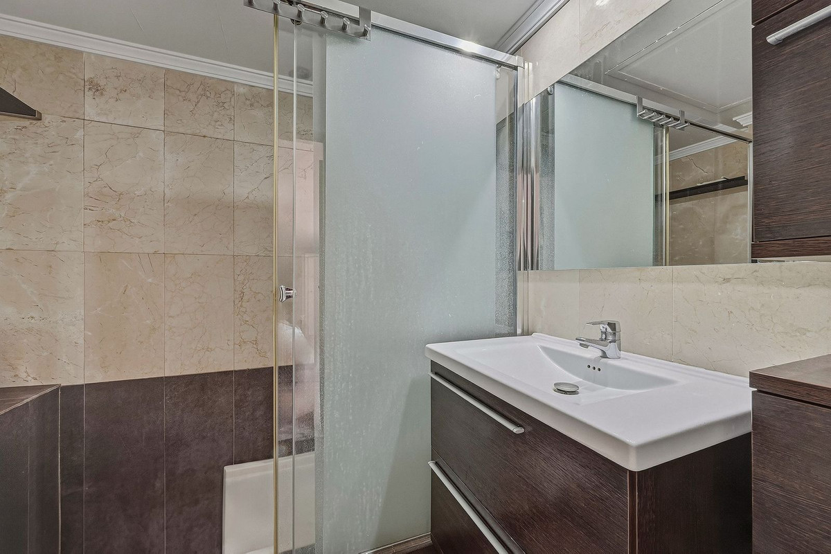 Apartamento com 3 quartos com vista mar em Málaga, Espanha – Foto 19