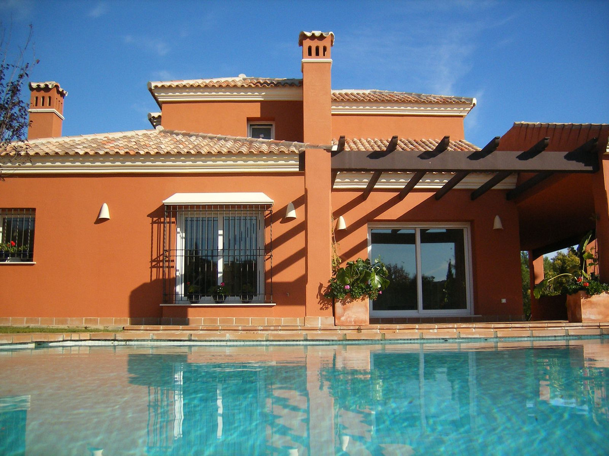 4 Bedroom Villa in Sotogrande - Photo 2