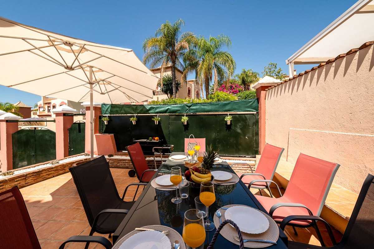 4 Bedroom Villa in Marbella - Photo 15