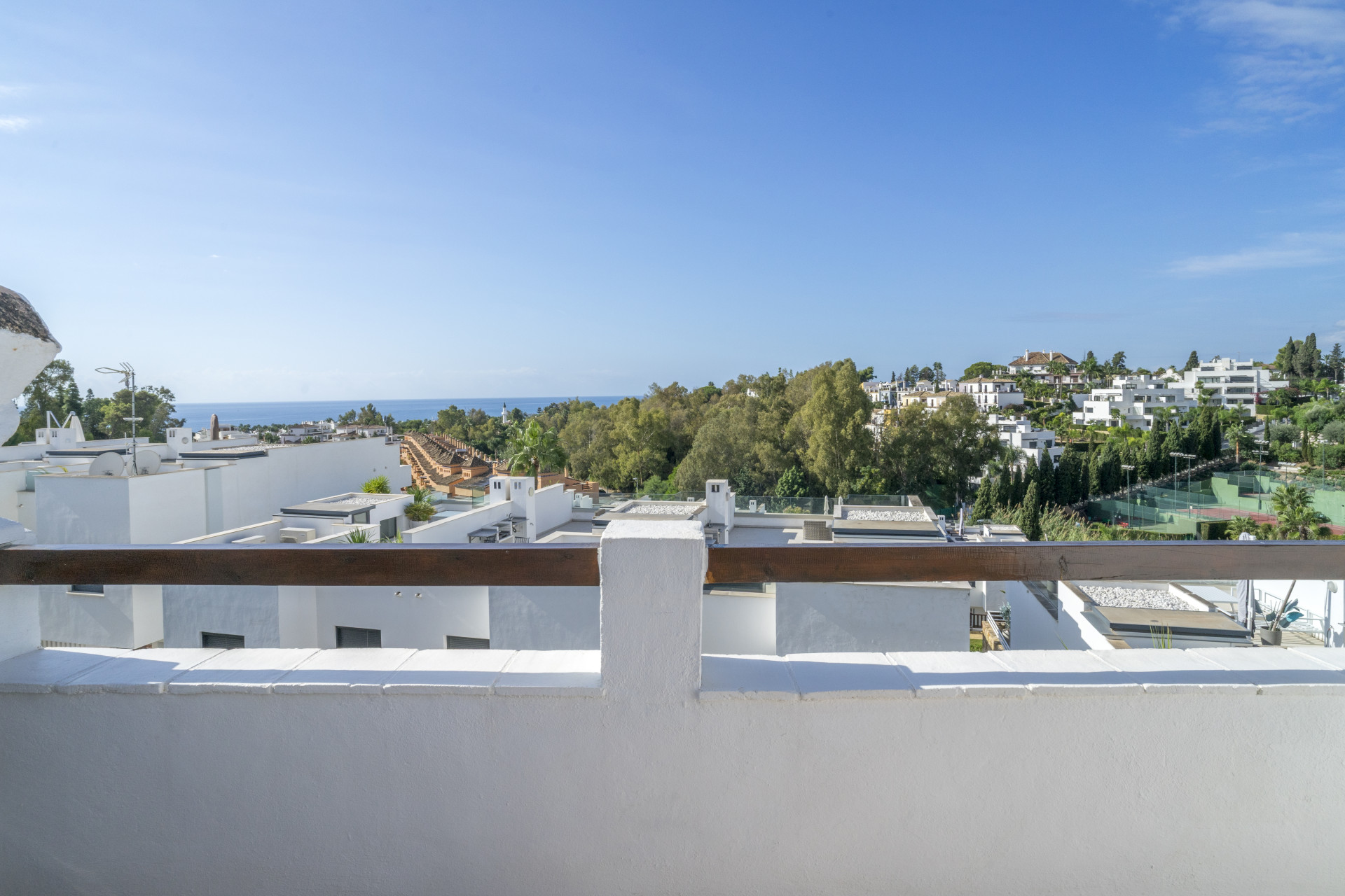 3 Bedroom Townhouse in Marbella - Photo 7