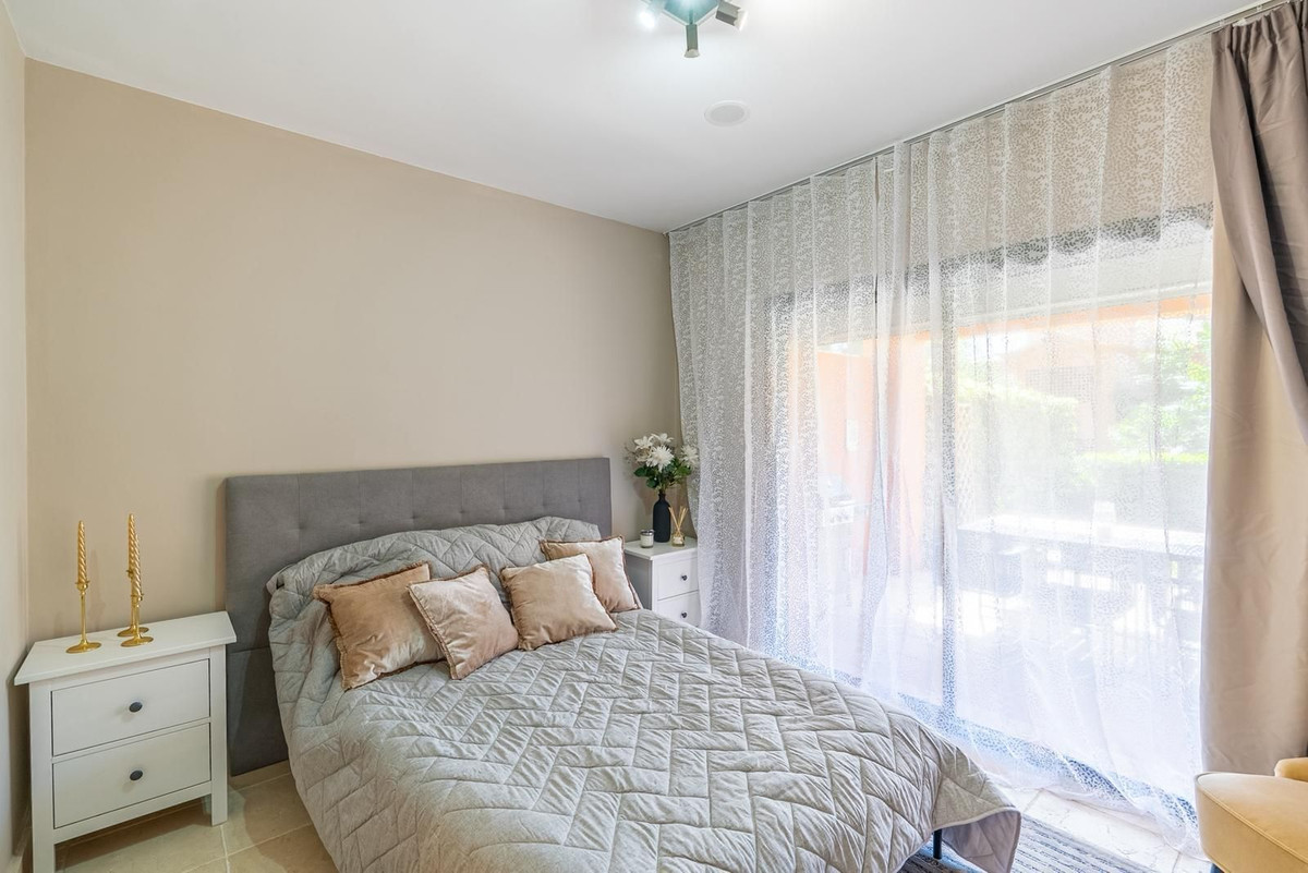 3 Bedroom Apartment in Estepona - Photo 27