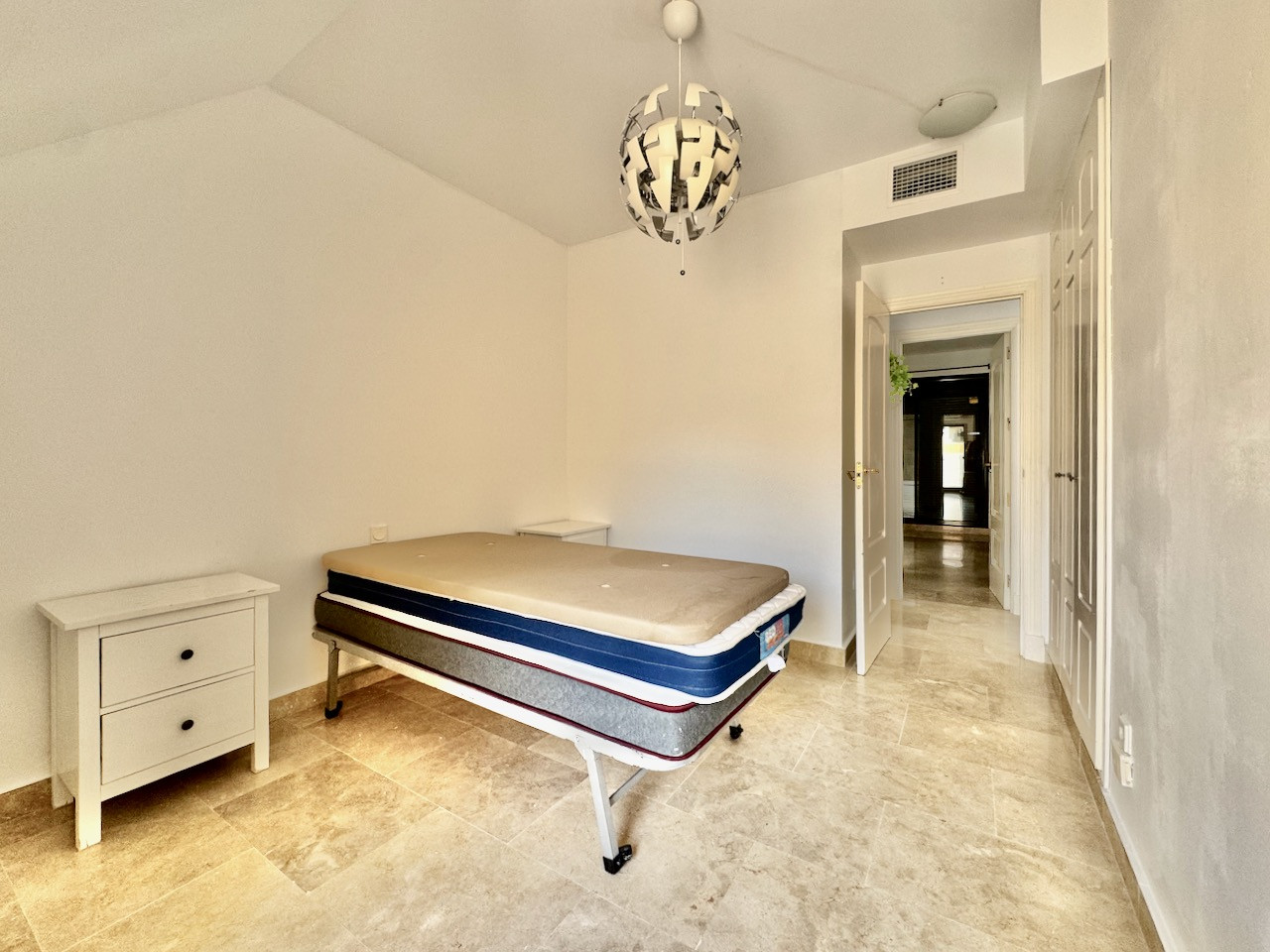2 Bedroom Penthouse in La Duquesa - Photo 15