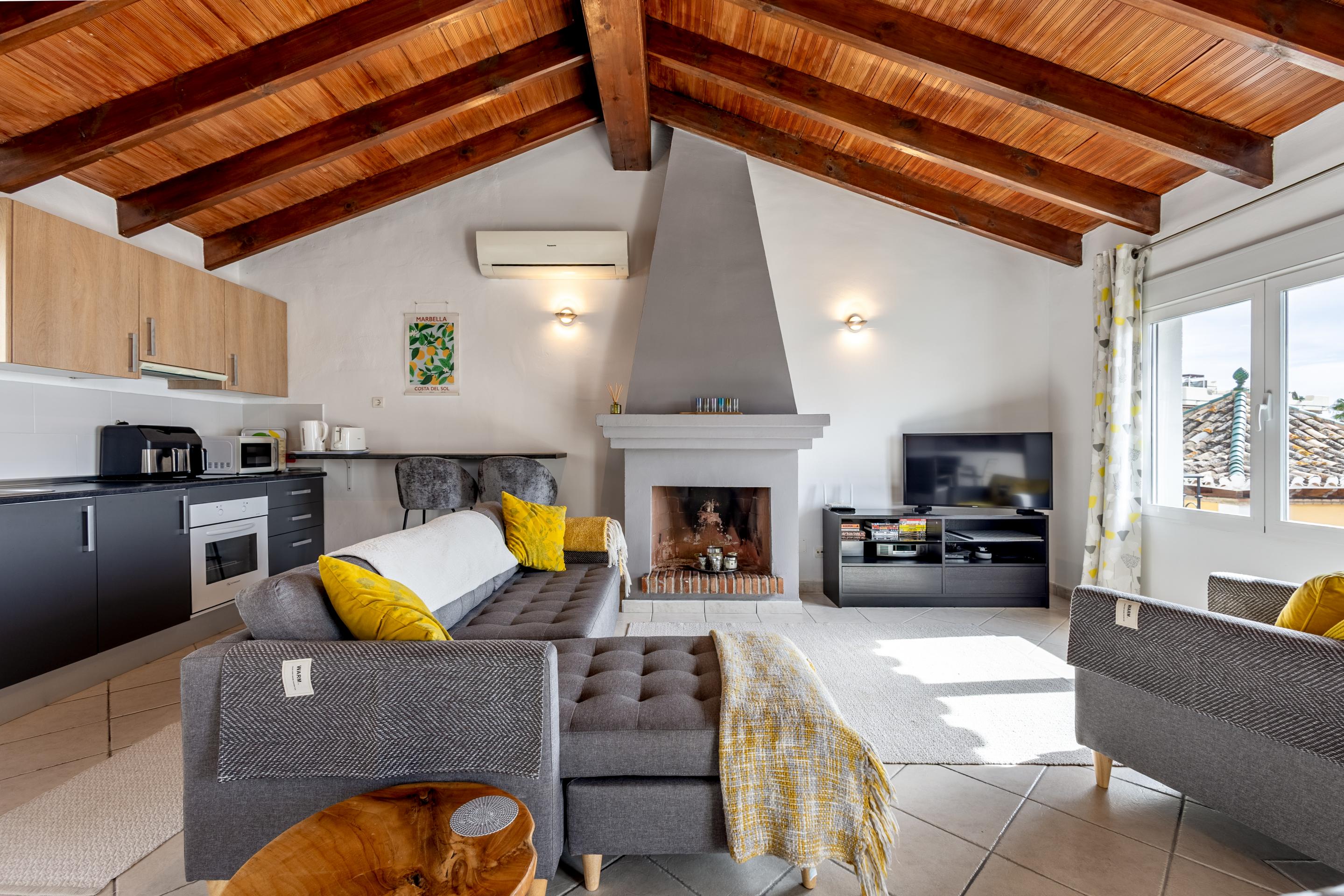 2 Bedroom Villa in Mijas - Photo 5
