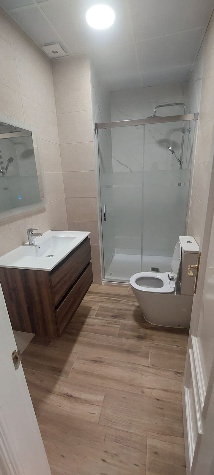 2 Bedroom Apartment in Fuengirola - Photo 18