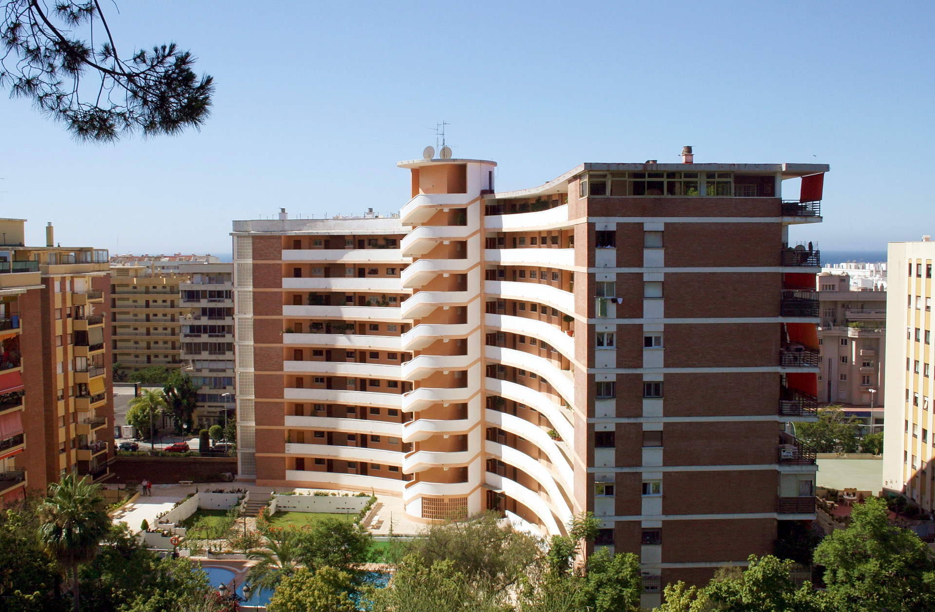 2 Bedroom Apartment in Marbella - Photo 16