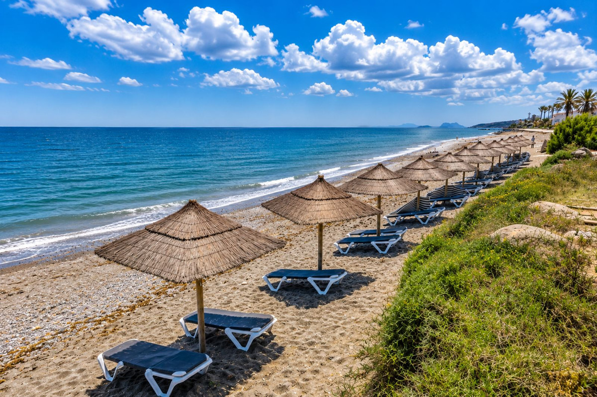 4 Bedroom Apartment in Estepona - Фото 31