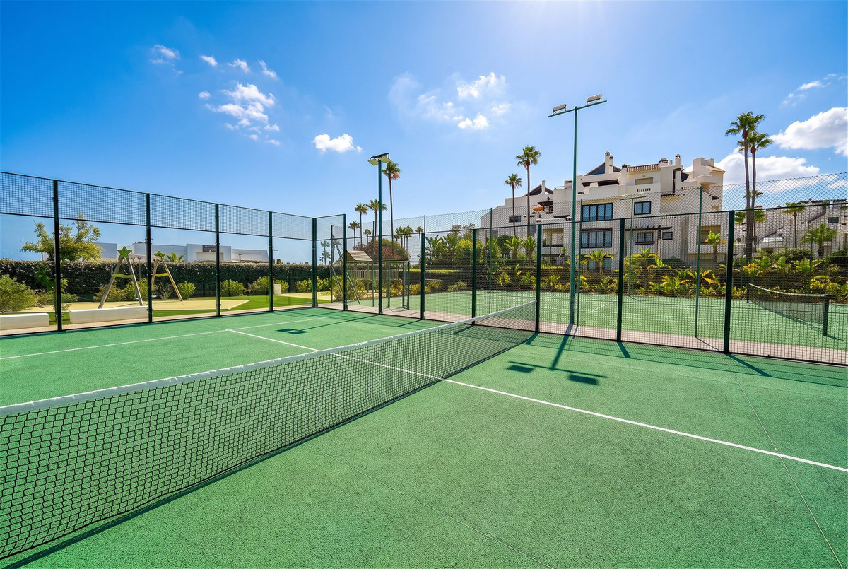 3 Bedroom Apartment in Estepona - Photo 36