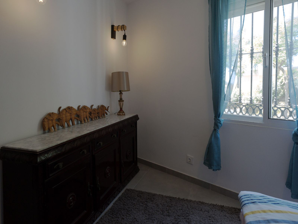 5 Bedroom Villa in Fuengirola - Photo 37