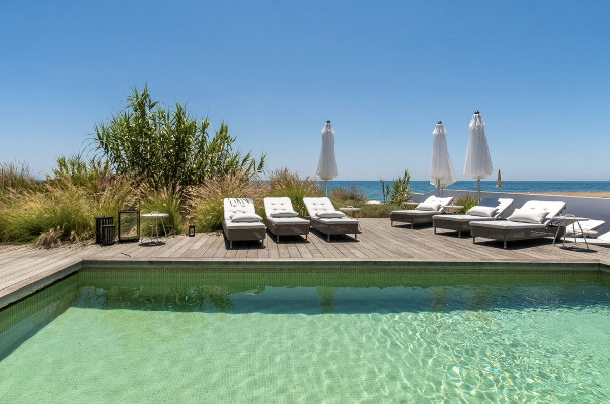 6 Bedroom Villa in Marbella - Photo 15