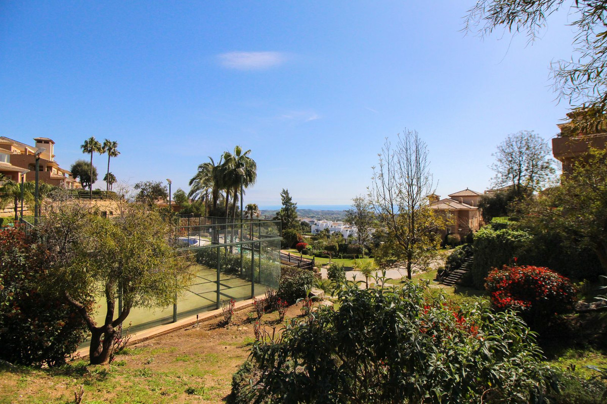 2 Bedroom Apartment in Marbella - Photo 29