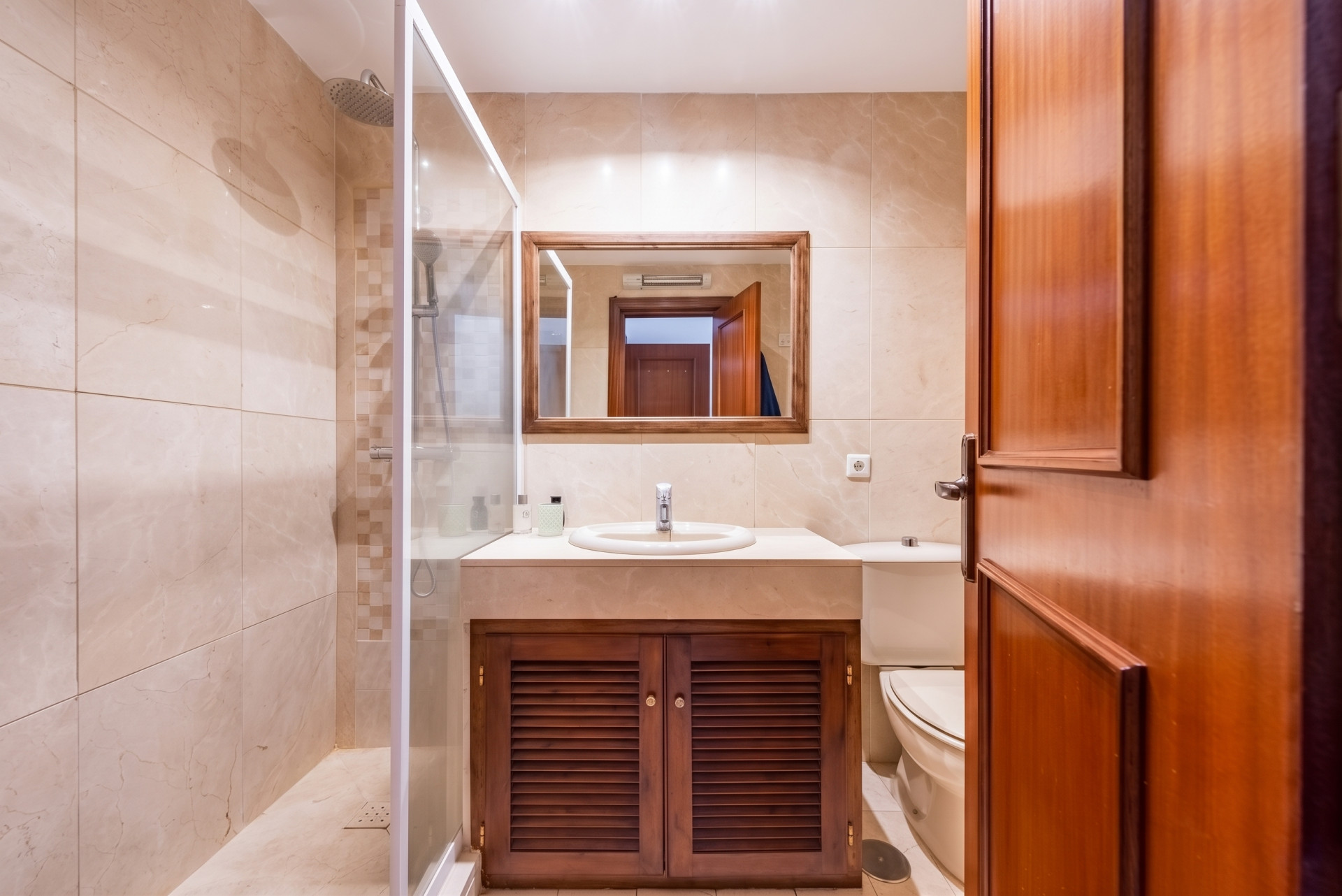 3 Bedroom Townhouse in Benahavís - Photo 15