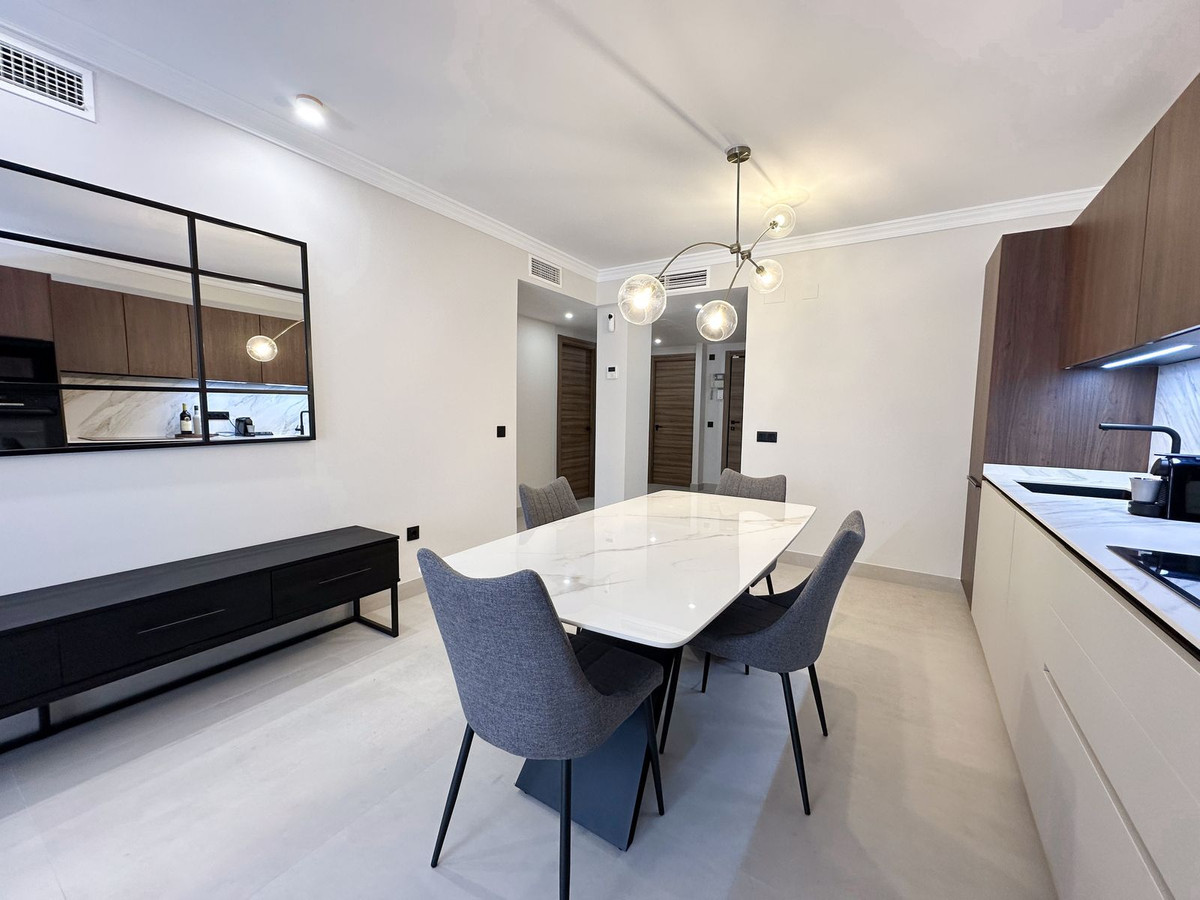 3 Bedroom Apartment in San Pedro de Alcántara - Photo 7