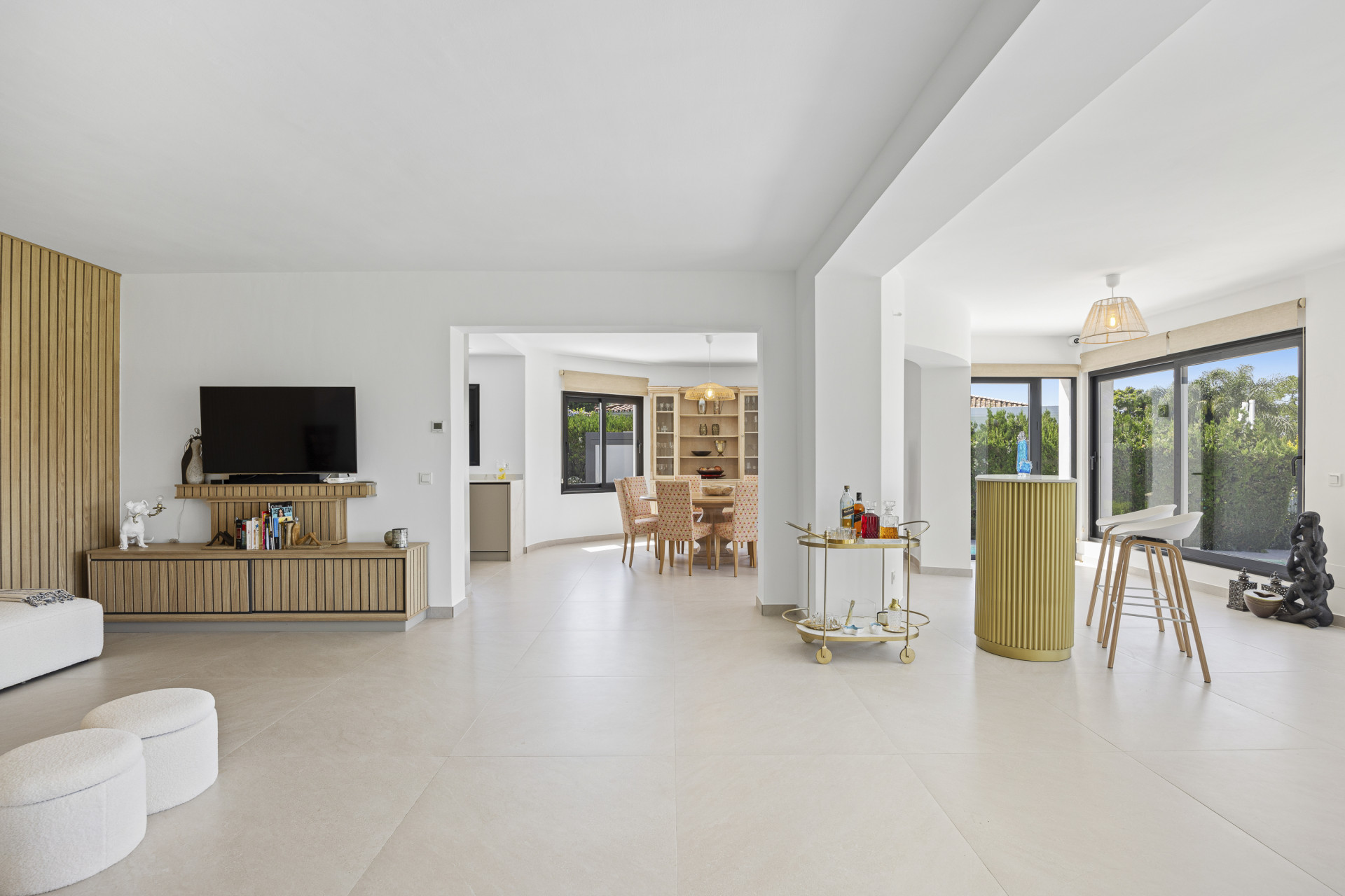 4 Bedroom Villa in San Pedro de Alcántara - Photo 4
