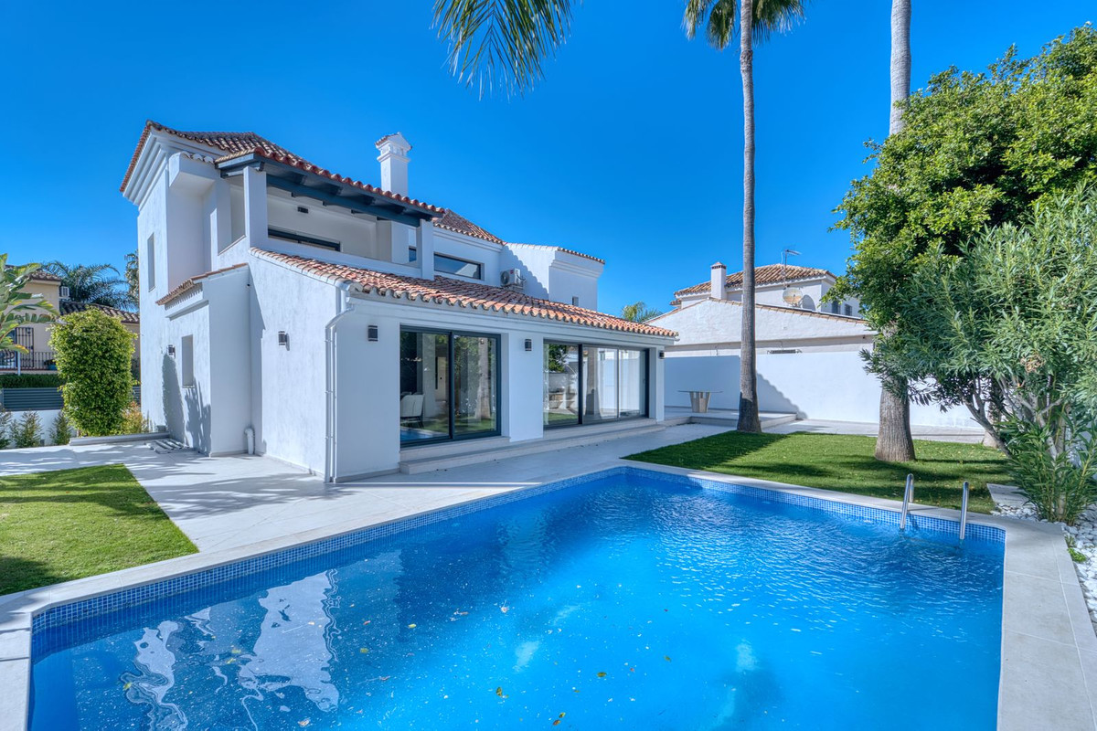 5 Bedroom Villa in Marbella