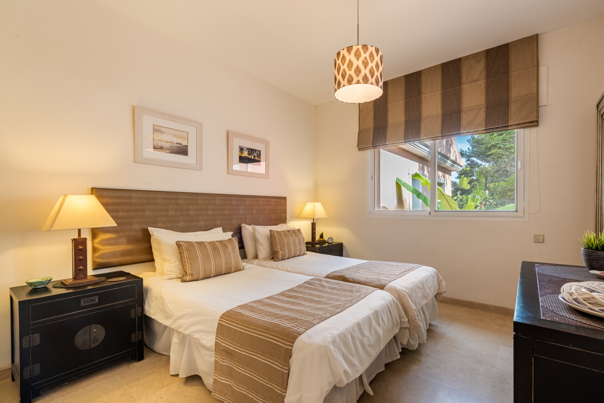 2 Bedroom Penthouse in Estepona - Photo 21