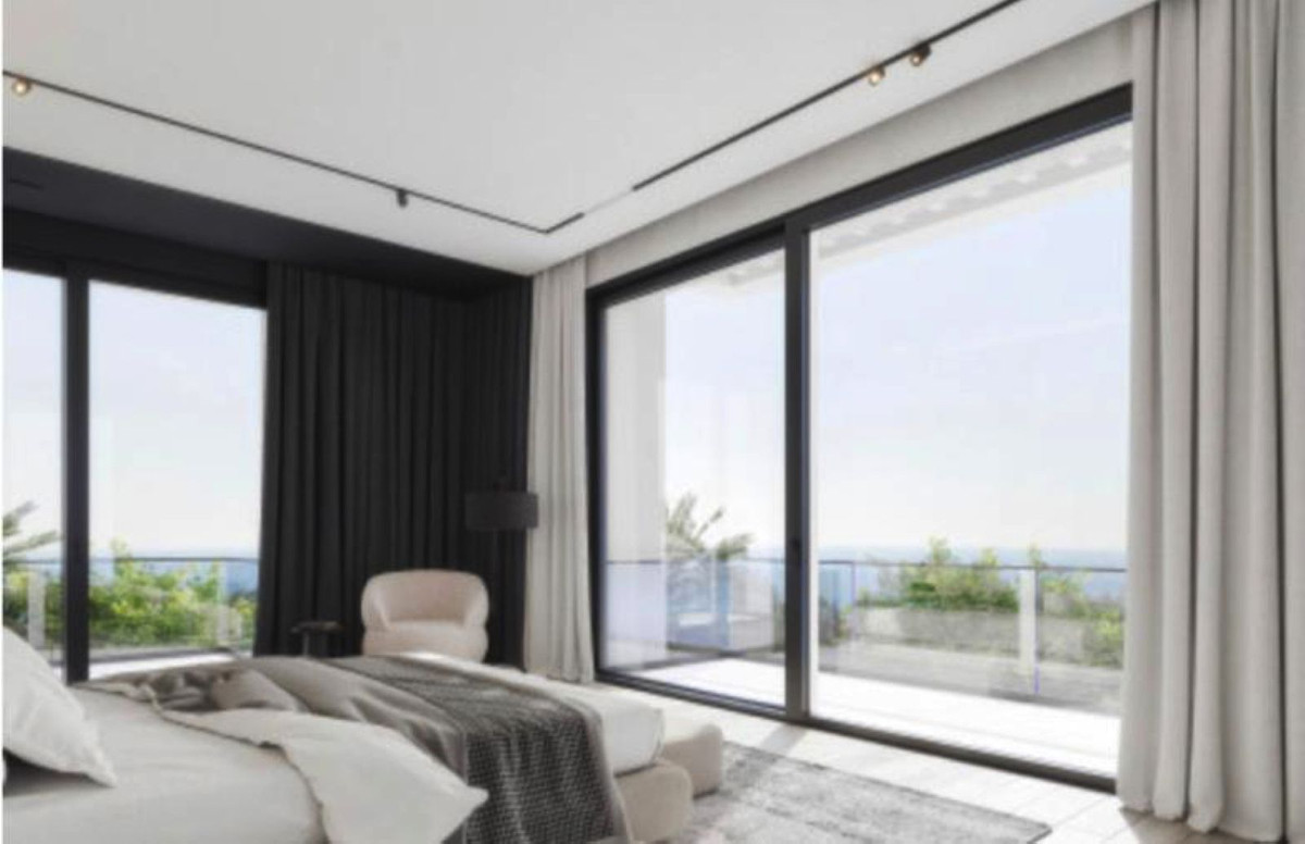 7 Bedroom Villa in Marbella - Photo 16