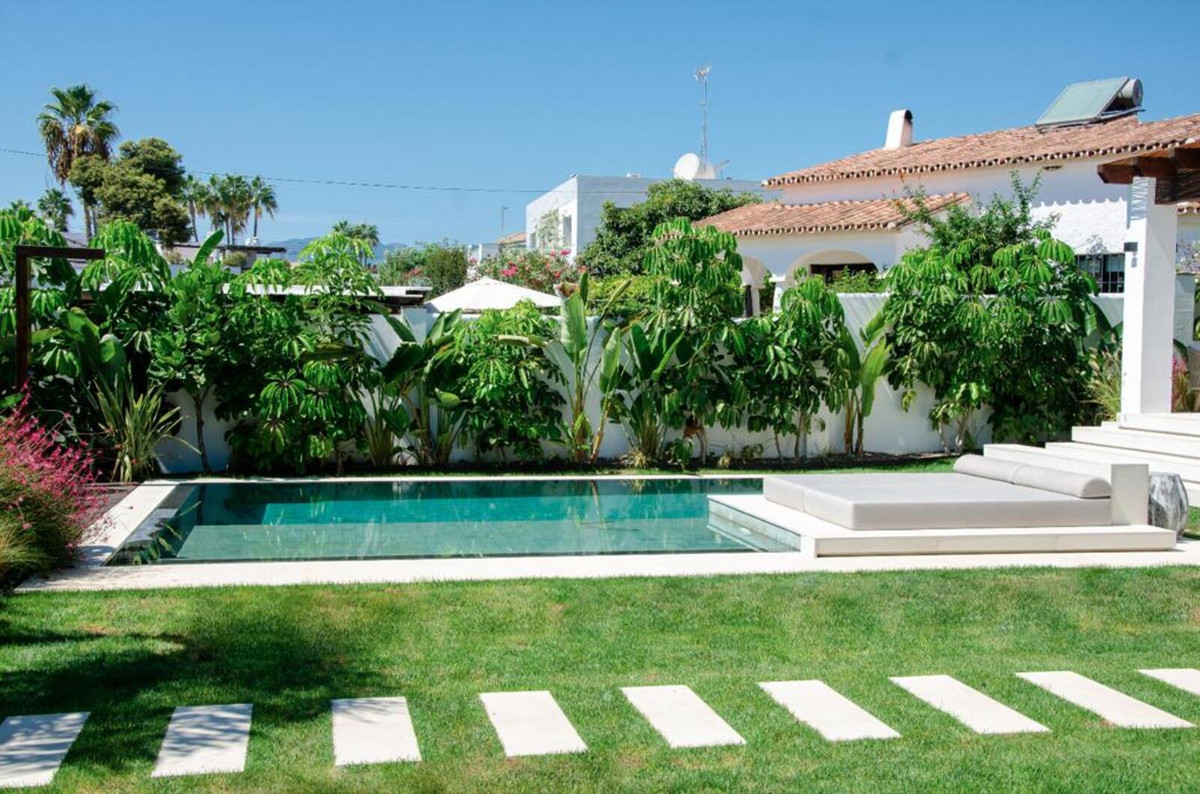 3 Bedroom Villa in San Pedro de Alcántara - Photo 13