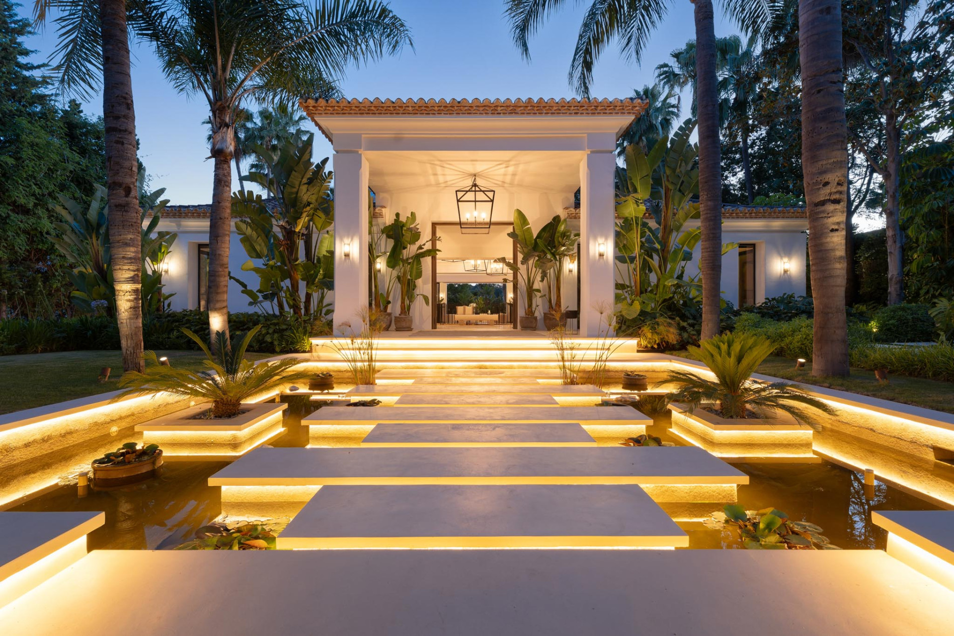 6 Bedroom Villa in Marbella - Photo 7