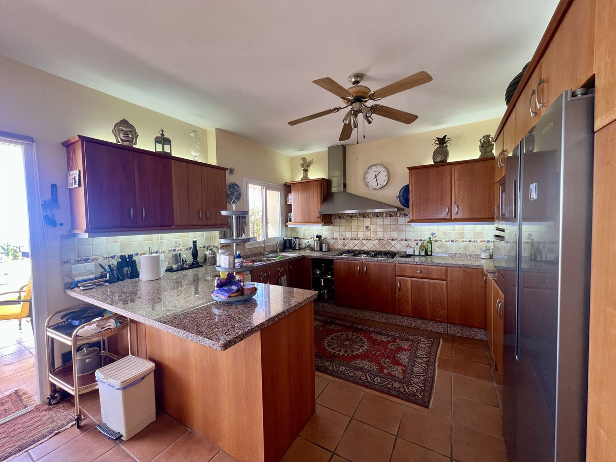 6 Bedroom Country house in Estepona - Foto 46