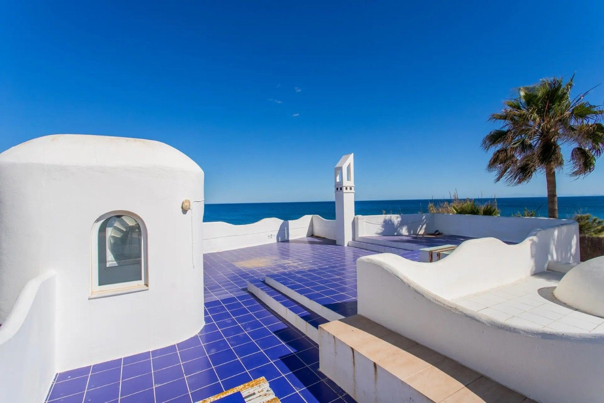 3 Bedroom Villa in Manilva - Photo 28