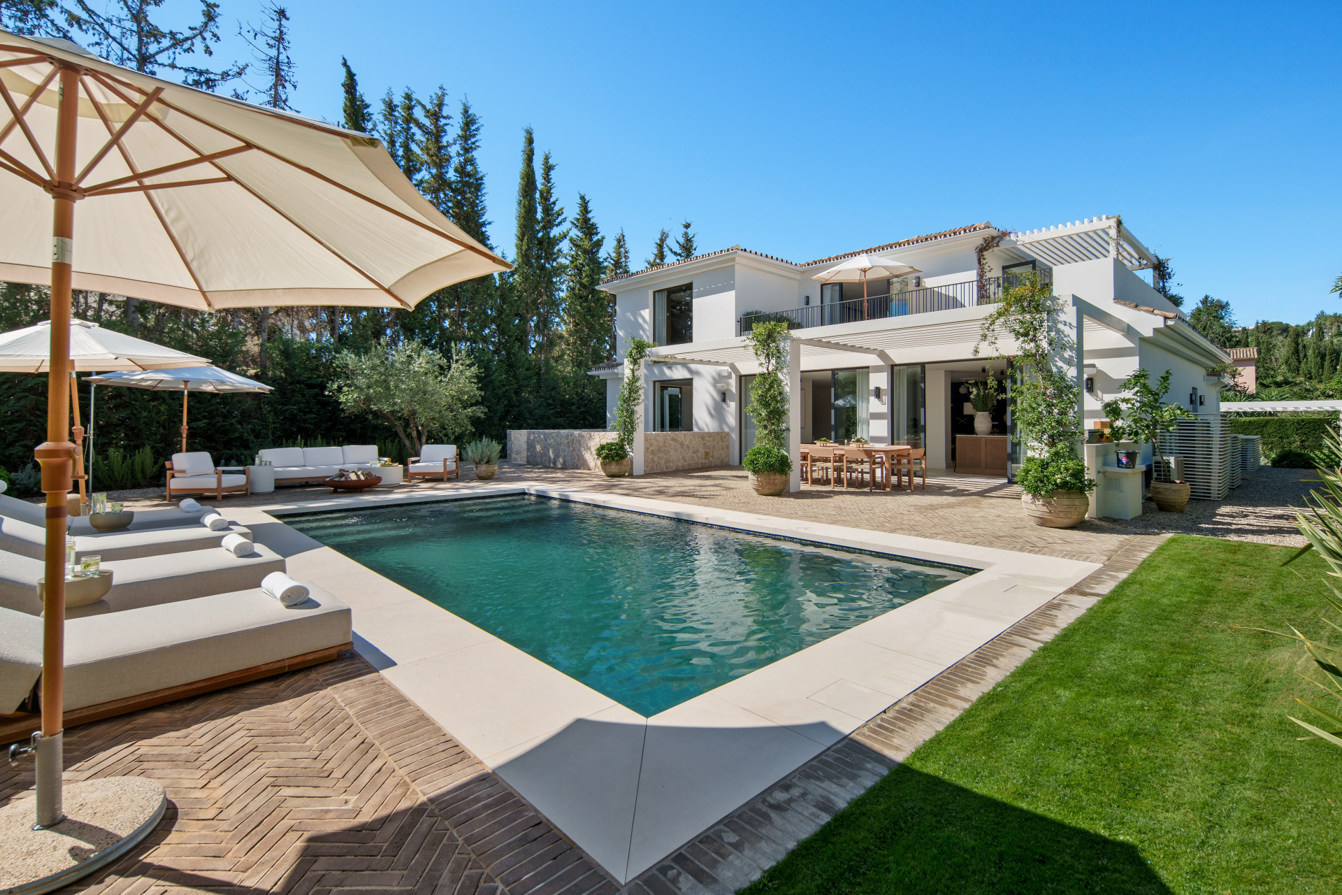 4 Bedroom Villa in Marbella - Photo 35