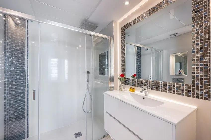 Villa de 2 chambres vue mer à Malaga, Espagne – Photo 14
