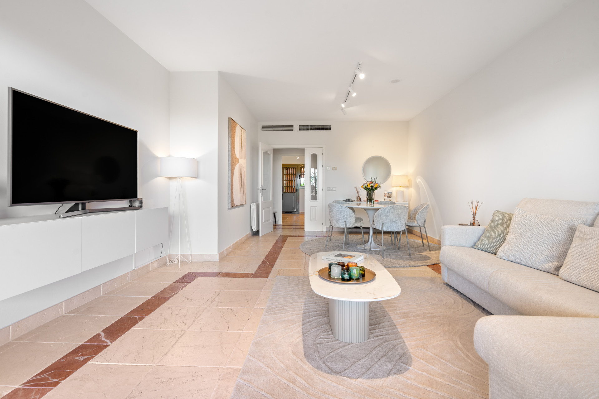 2 Bedroom Apartment in Benahavís - Фото 5