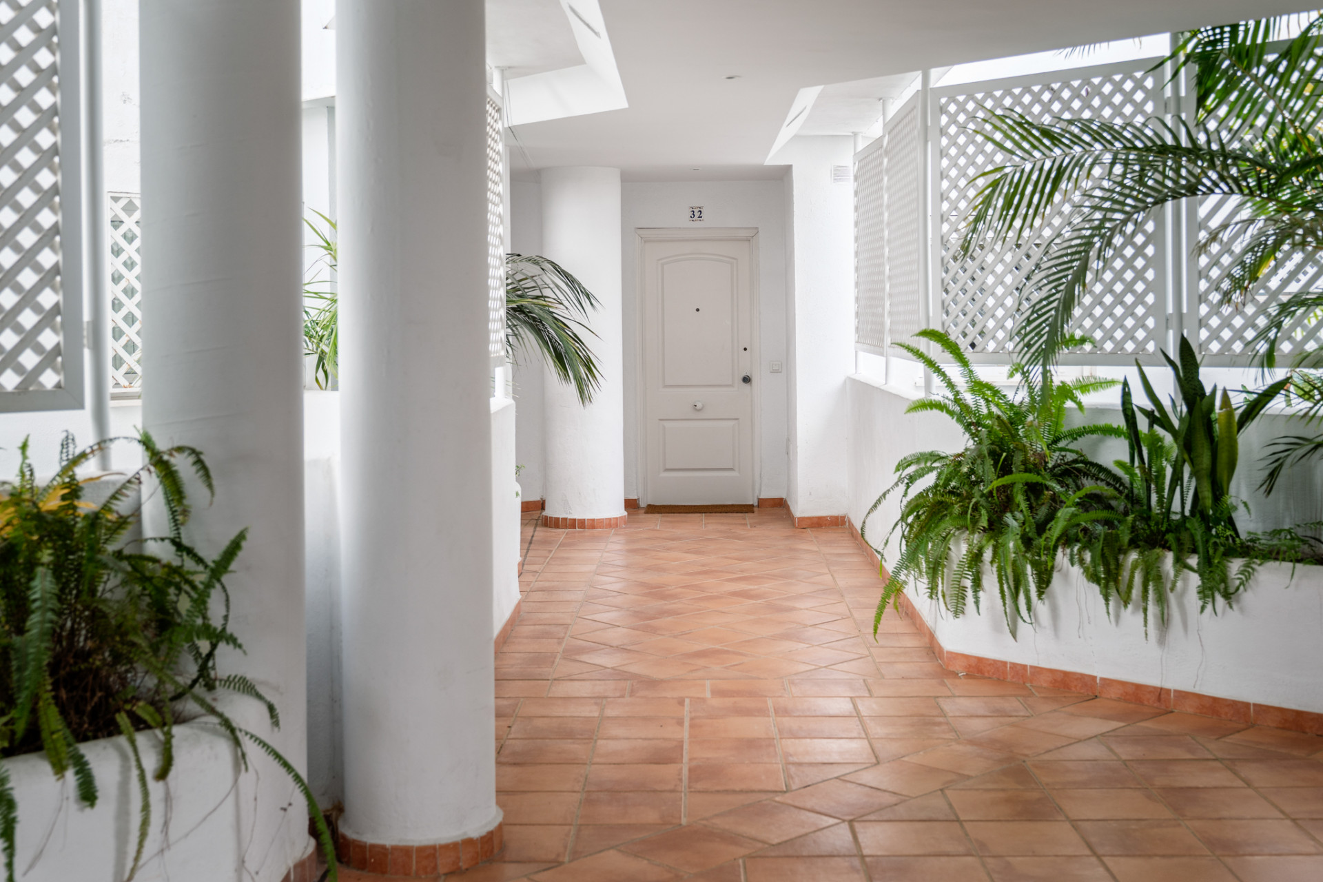 4 Bedroom Apartment in Marbella - Photo 25