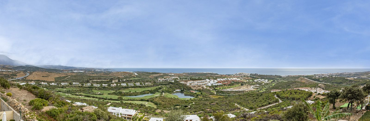 3 Bedroom Apartment in Casares - Photo 30