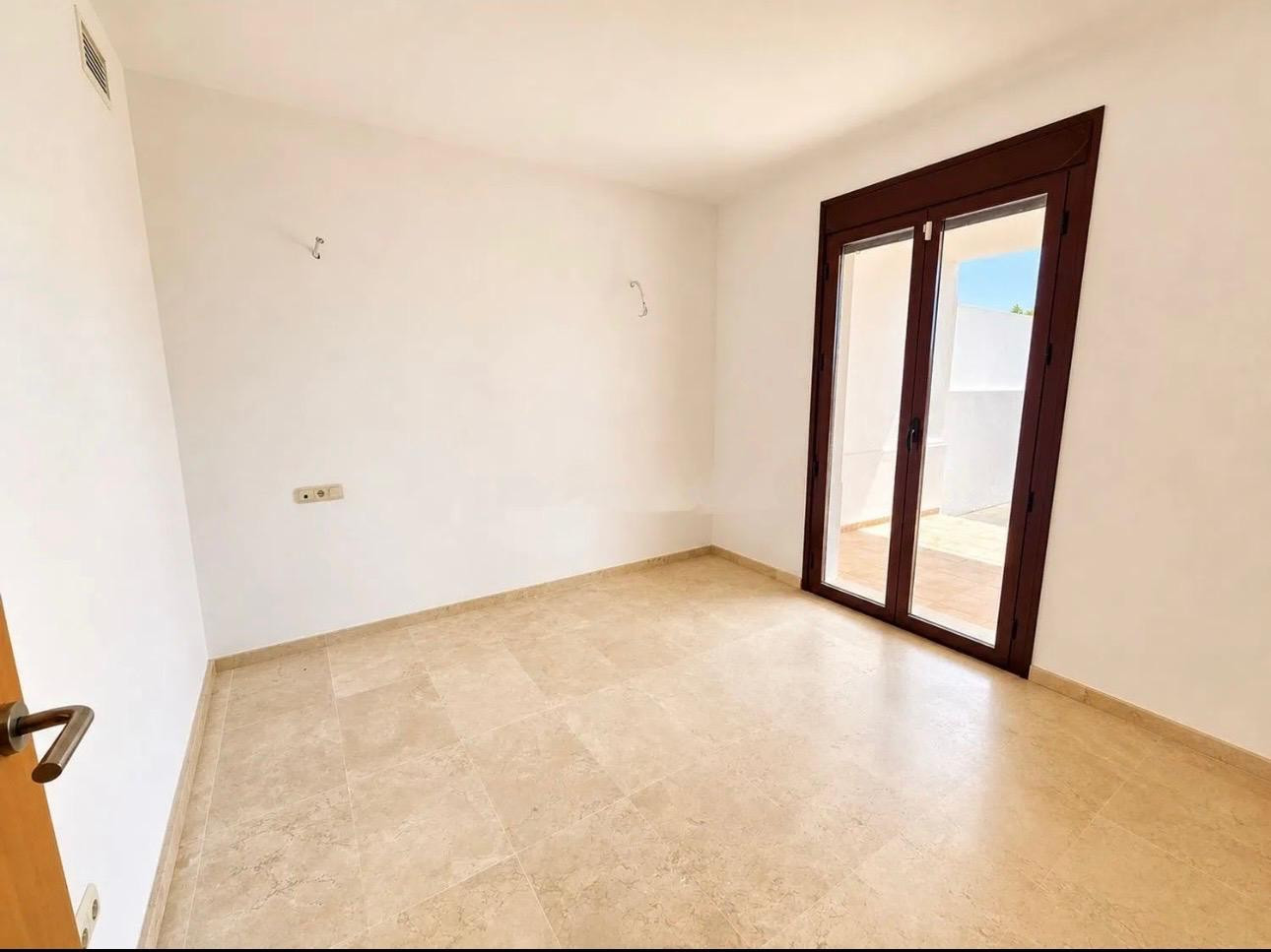3 Bedroom Villa in Casares - Photo 9