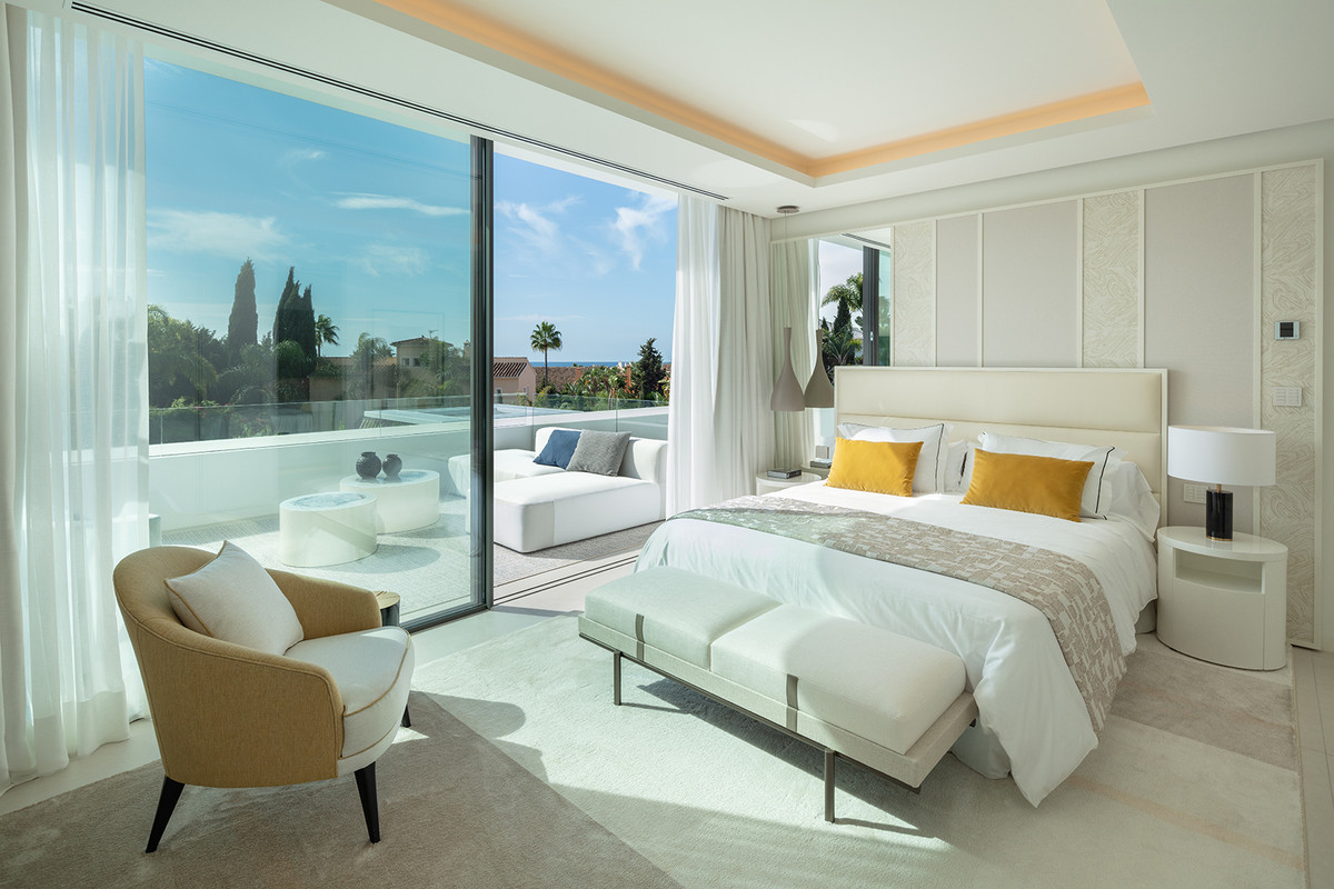 5 Bedroom Villa in Marbella - Photo 15