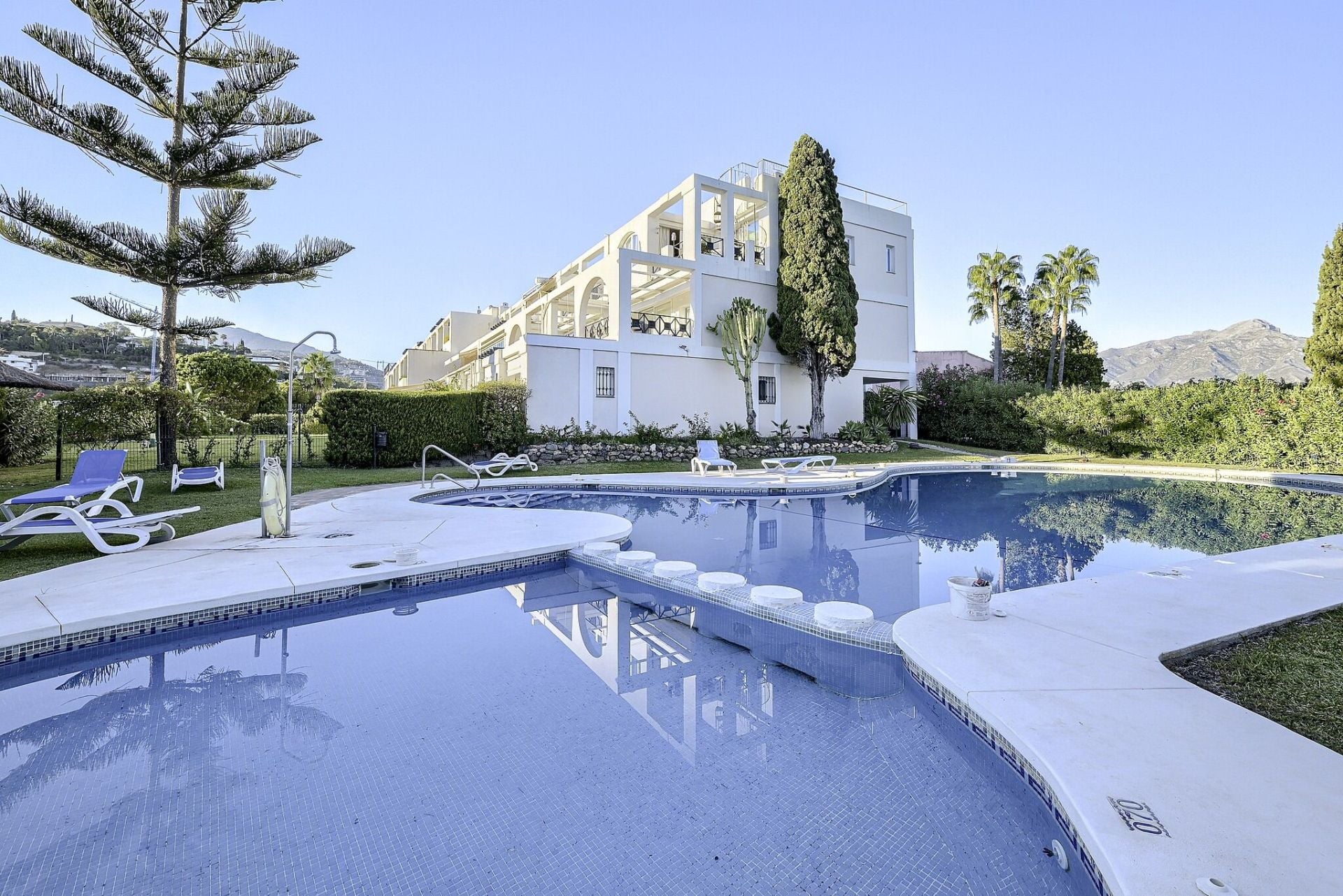 2 Bedroom Apartment in Benahavís - Photo 23