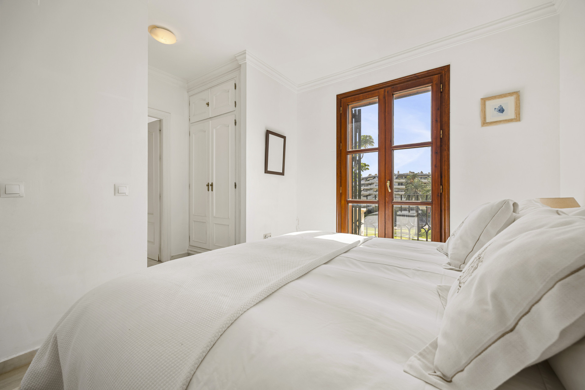 4 Bedroom Townhouse in San Pedro de Alcántara - Photo 17