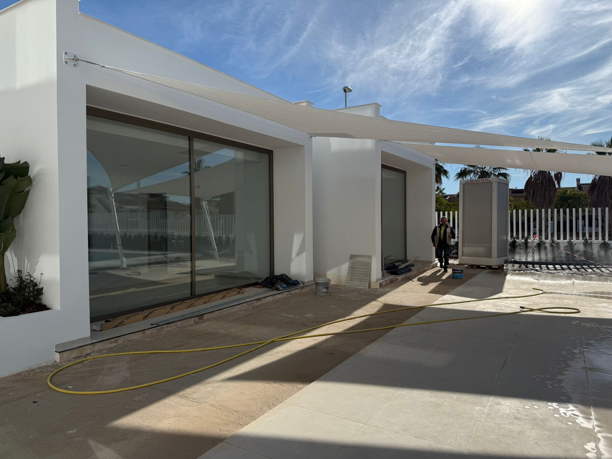 Piso de 2 dormitorios con piscina en Alicante – Foto 7