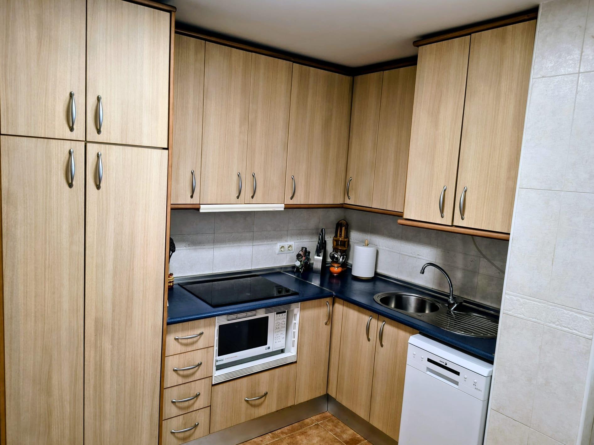 2 Bedroom Apartment in Fuengirola - Photo 14