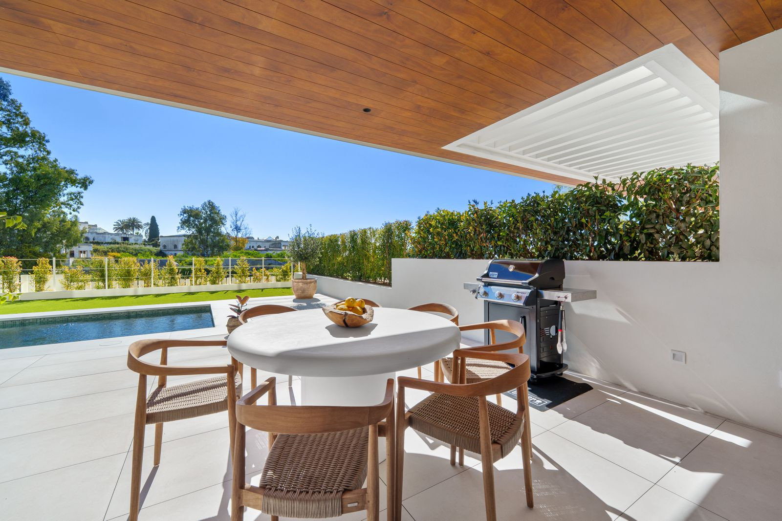 4 Bedroom Townhouse in Marbella - Photo 3