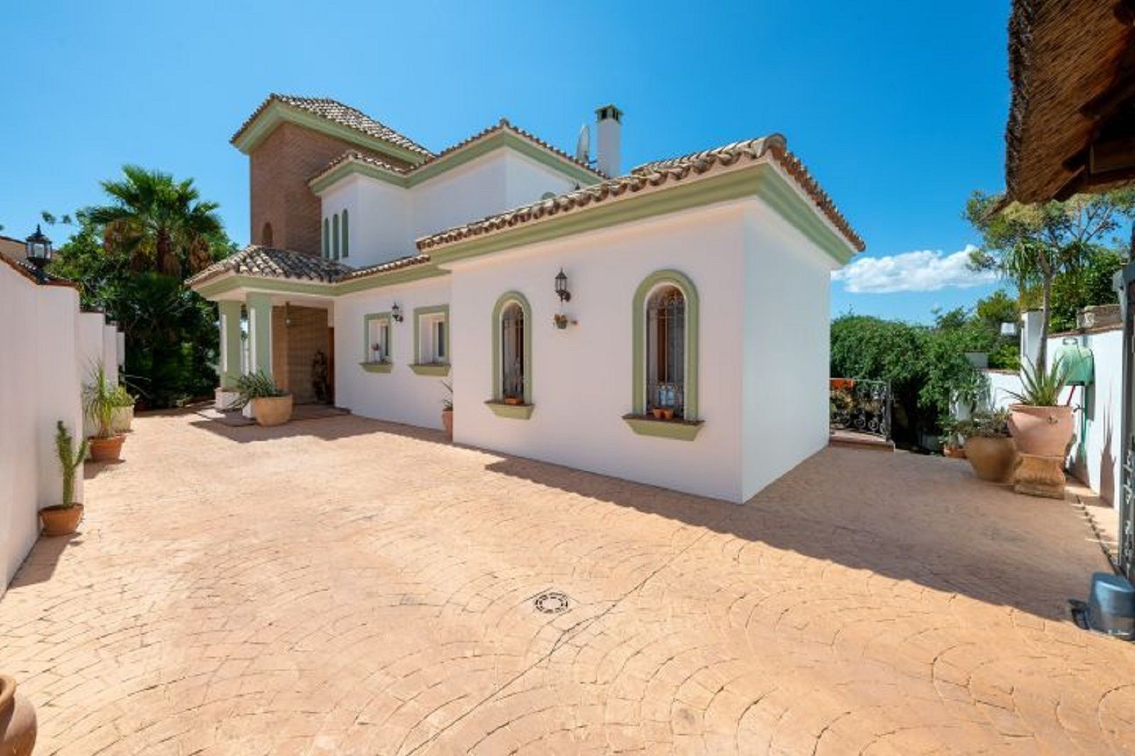 4 Bedroom Villa in Istán - Photo 3