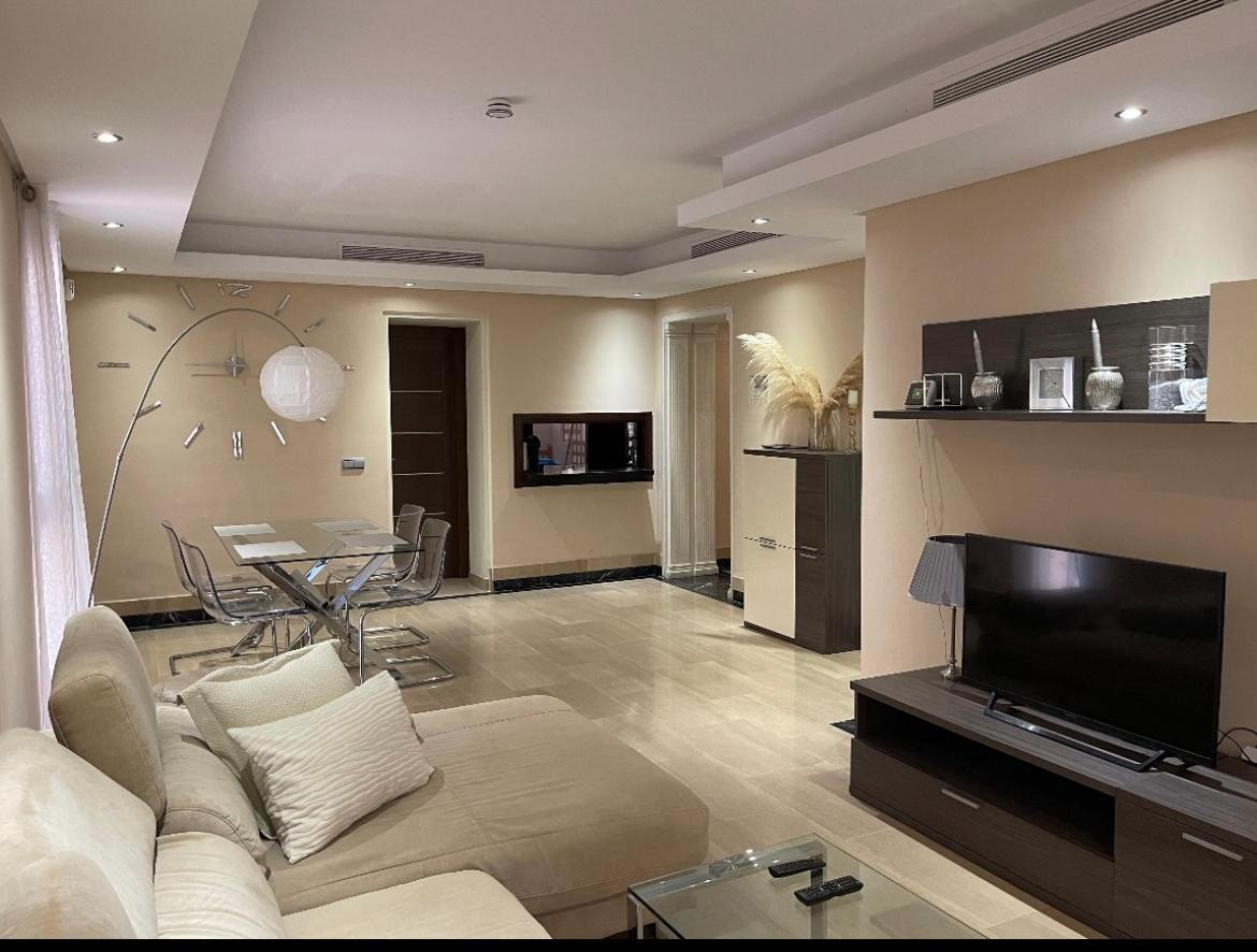 2 Bedroom Apartment in Estepona - Photo 6