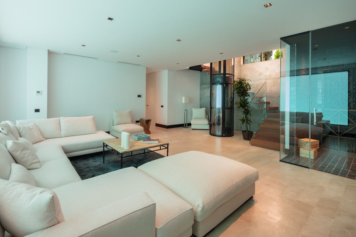 5 Bedroom Villa in Marbella - Photo 22