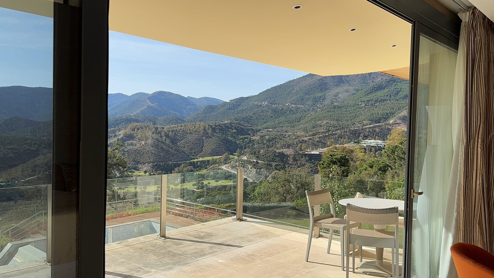 6 Bedroom Villa in Benahavís - Foto 17