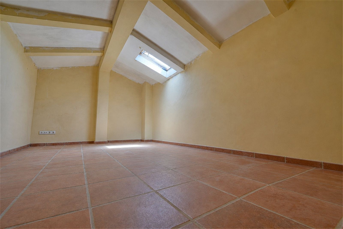 3 Bedroom Townhouse in Casares - Photo 18