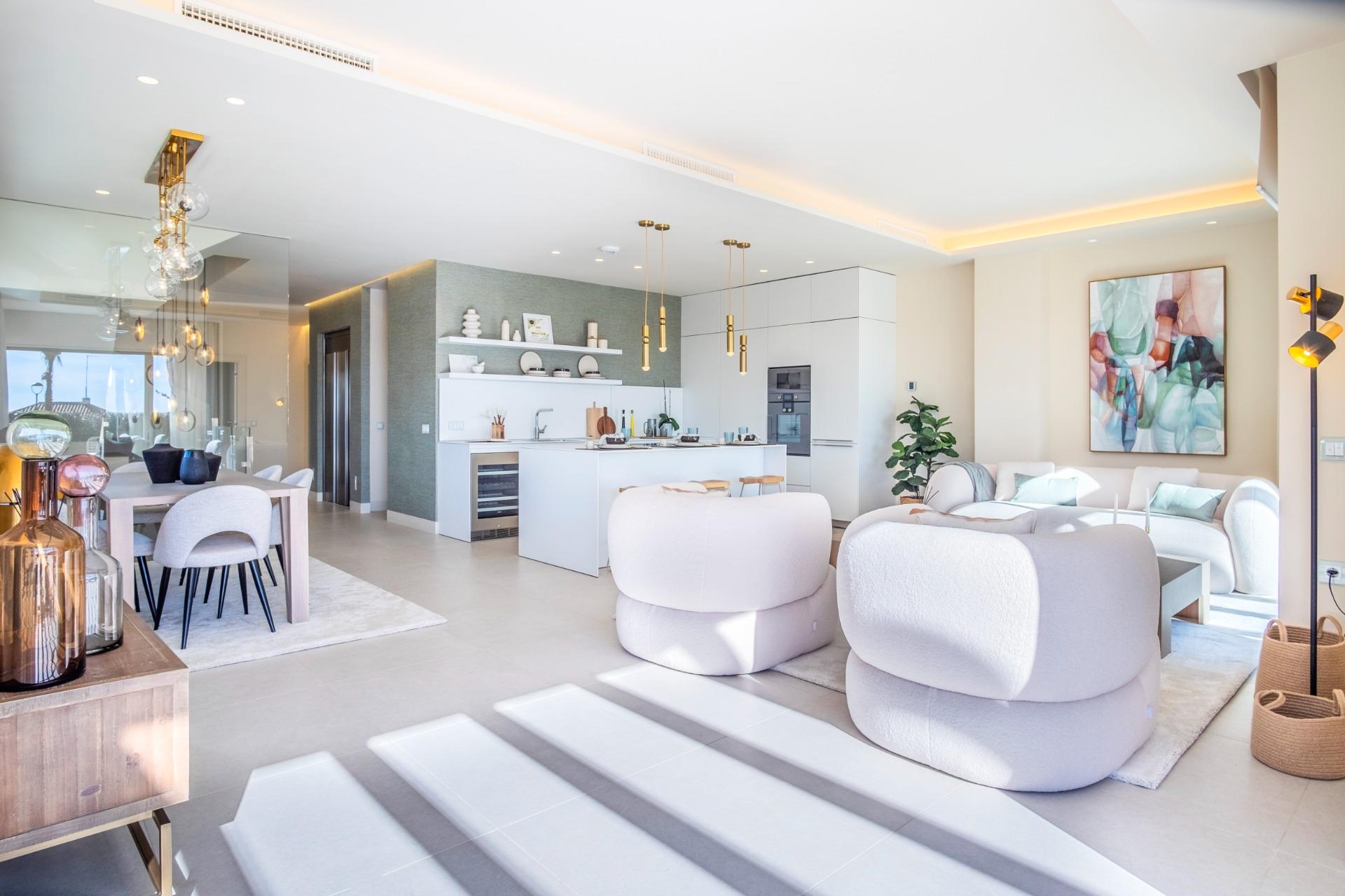 4 Bedroom Villa in Estepona - Photo 6
