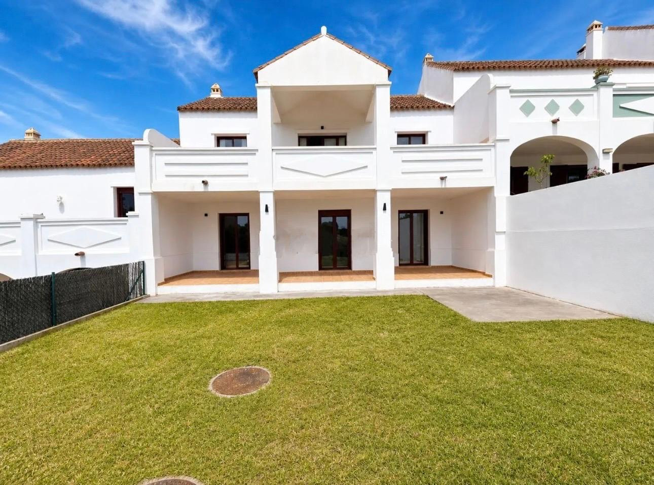 3 Bedroom Villa in Casares - Photo 2
