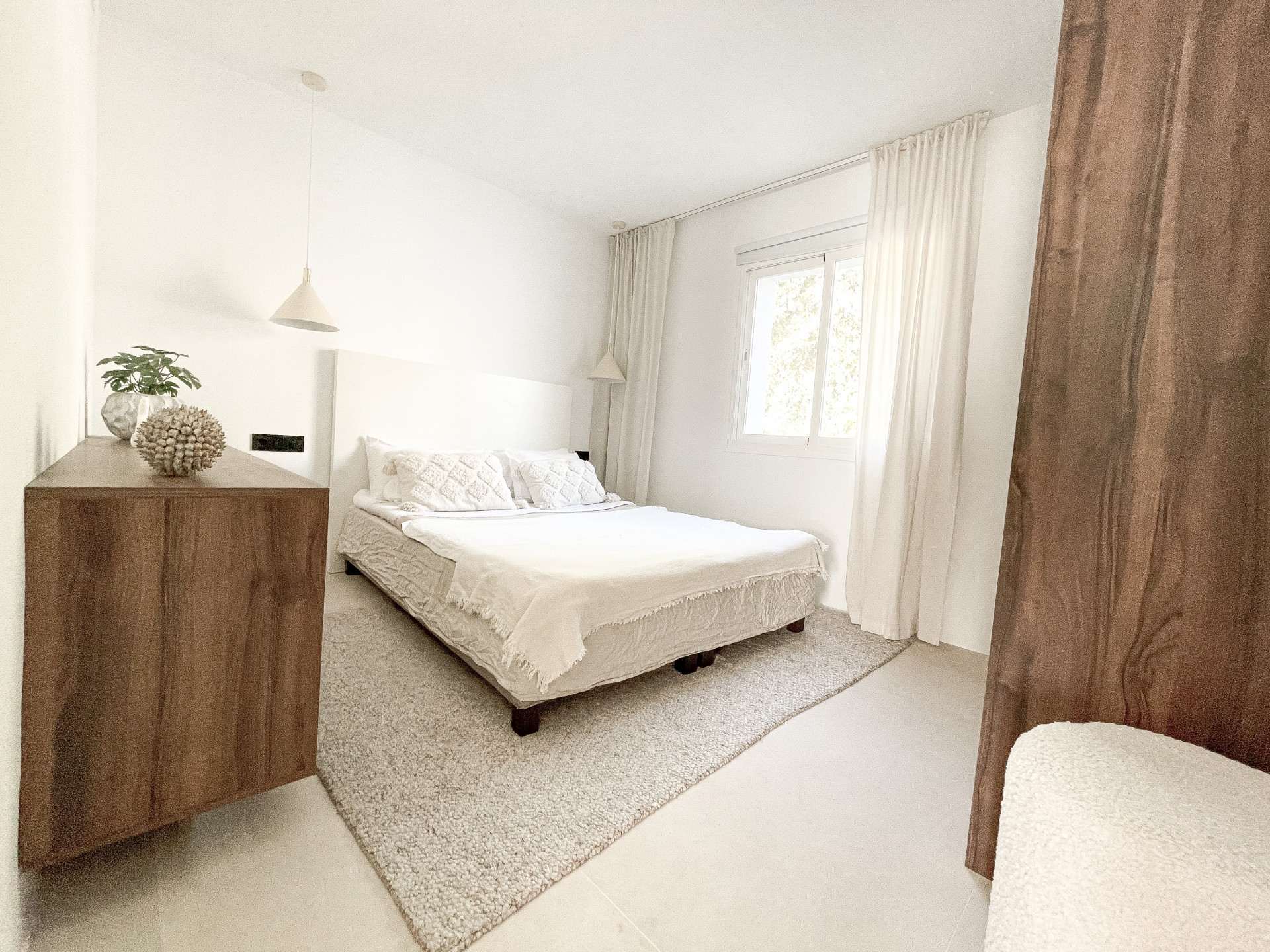 3 Bedroom Penthouse in Benahavís - Photo 14
