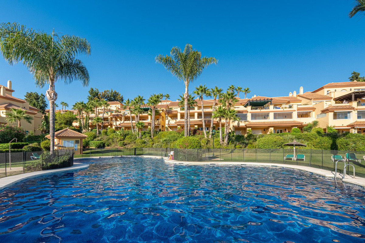 3 Bedroom Apartment in Marbella - Photo 13